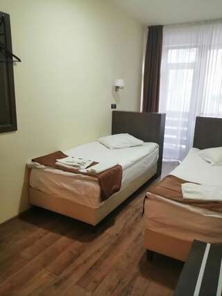 Отель Hotel Piemonte Предял Двухместный номер эконом-класса с 2 отдельными кроватями-5